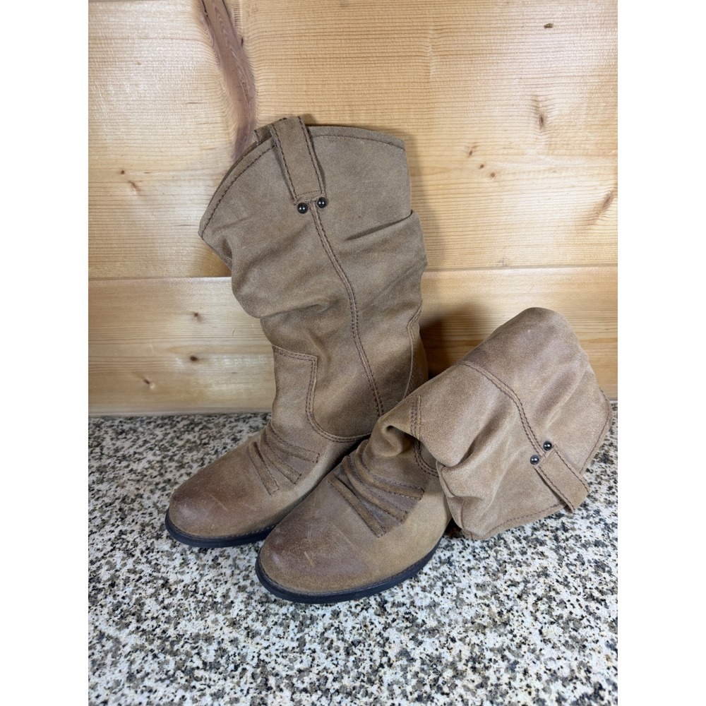 BCBGeneration Tan Brown Slouchy Faux Suede Ankle Boots Size 9B 39 Boho Western